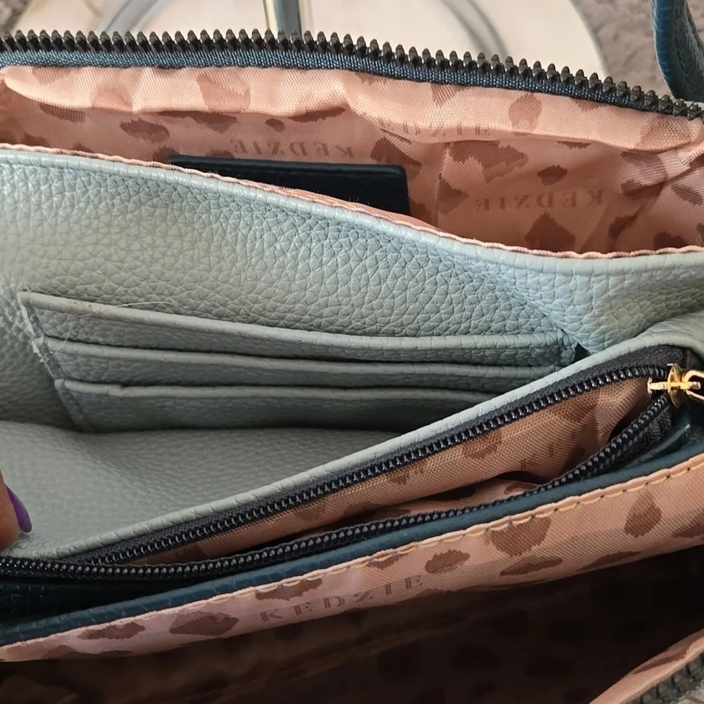 ⭐️Kedzie Crossbody/Wristlet